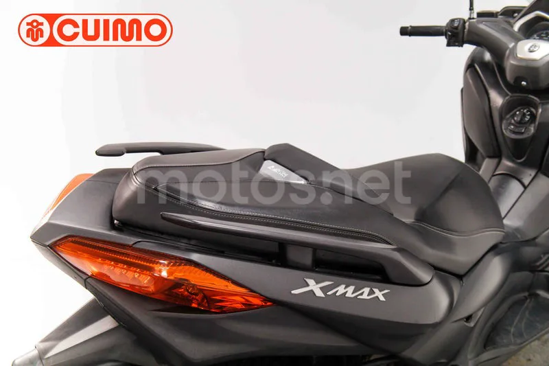 Yamaha XMAX 300 - Vista 18