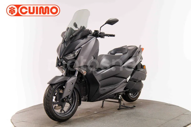 Yamaha XMAX 300 - Vista 9