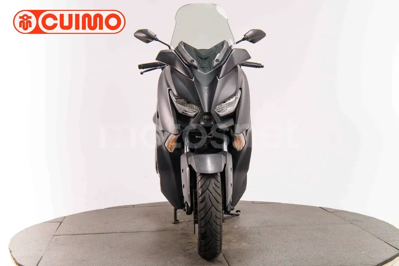 Yamaha XMAX 300 - Vista 10