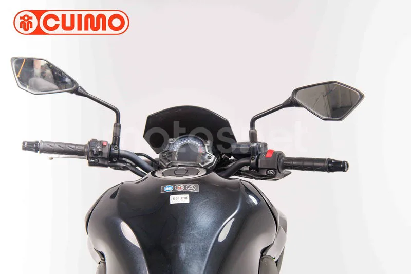 Kawasaki Z900 - Vista 33