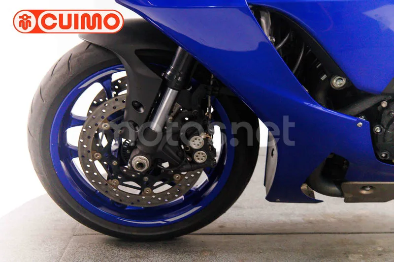Yamaha YZF-R1 - Vista 23