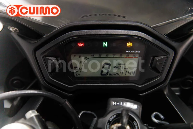 Honda CBR500R - Vista 24