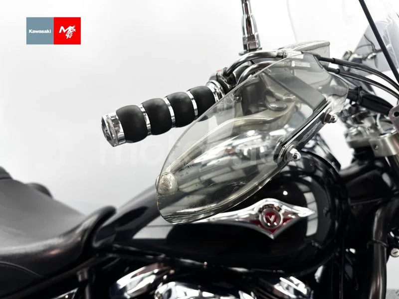 Kawasaki VN900 Classic - Vista 14