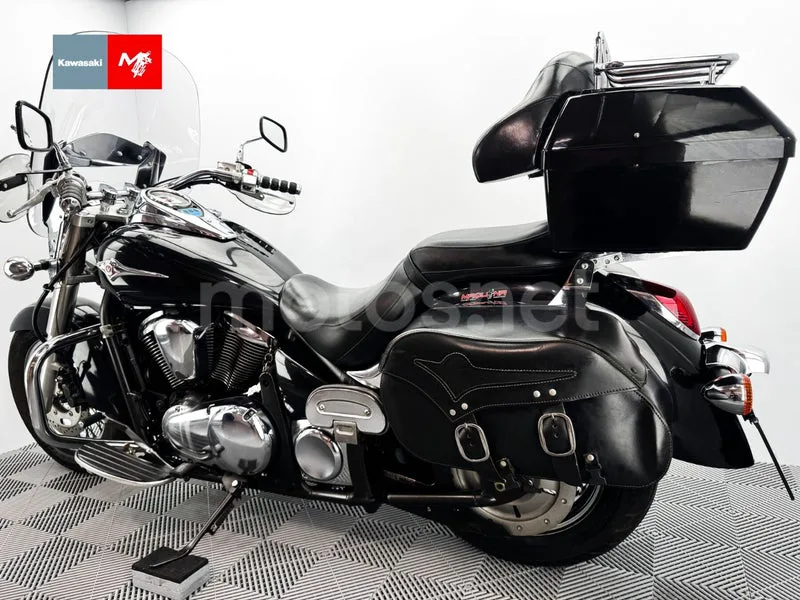 Kawasaki VN900 Classic - Vista 19