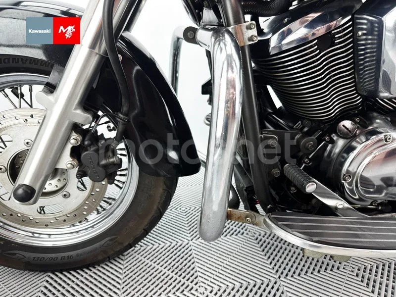 Kawasaki VN900 Classic - Vista 27