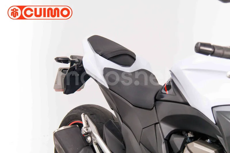 Kawasaki Z800 - Vista 12