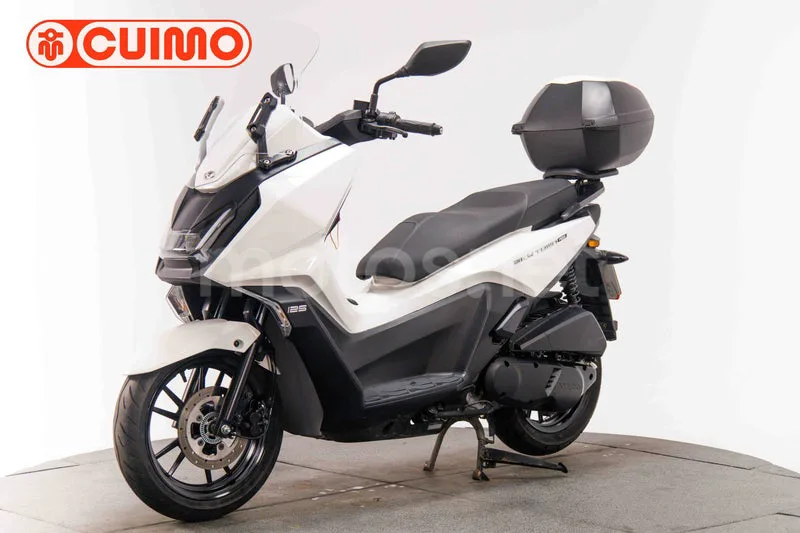 Kymco Sky Town 125 - Vista 9
