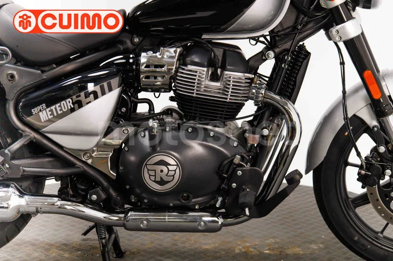 Royal Enfield Super Meteor 650 - Vista 14