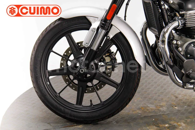 Royal Enfield Super Meteor 650 - Vista 22