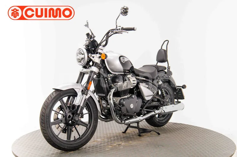Royal Enfield Super Meteor 650 - Vista 9