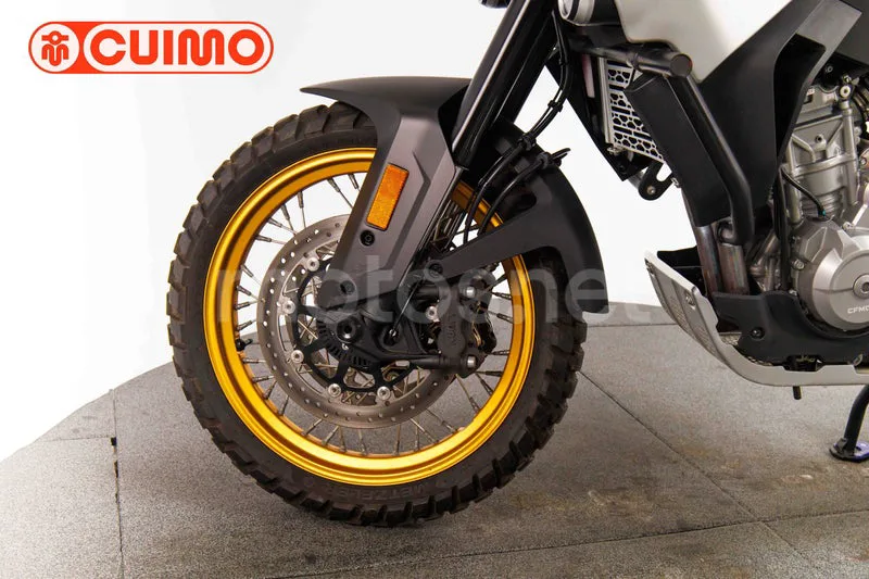 CFMOTO 800MT - Vista 32