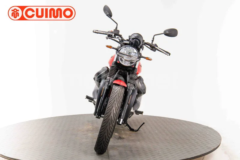Moto Guzzi V7 - Vista 18
