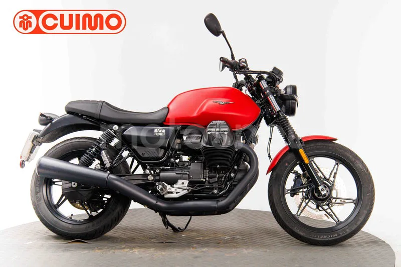 Moto Guzzi V7 - Vista 3