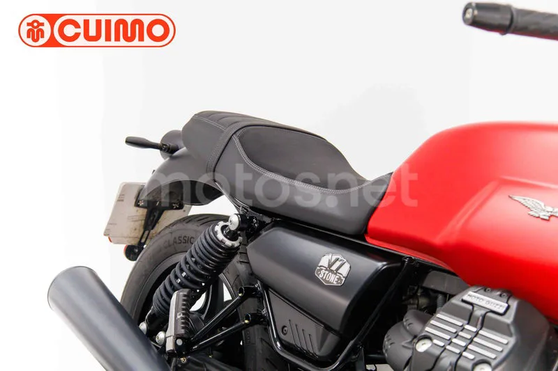 Moto Guzzi V7 - Vista 21