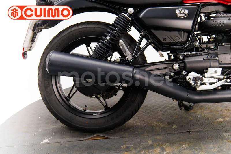 Moto Guzzi V7 - Vista 25
