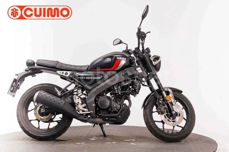 Yamaha XSR125 - Vista 4