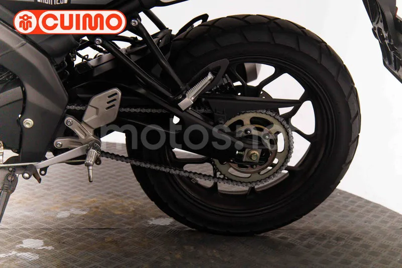 Yamaha XSR125 - Vista 35