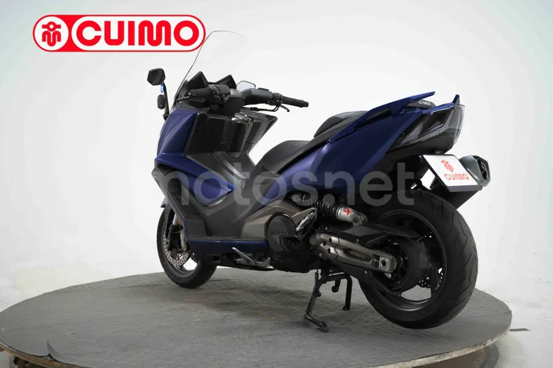 Kymco AK 550 - Vista 6