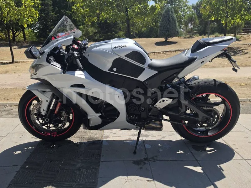 Kawasaki Ninja ZX-10RR 14.990 € 2017 Madrid - 1