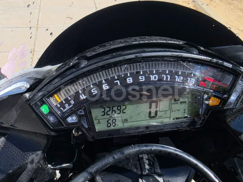 Kawasaki Ninja ZX-10RR - Vista 4