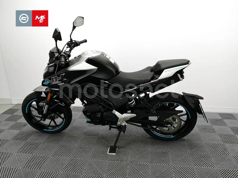 CFMOTO 125 NK - Vista 16