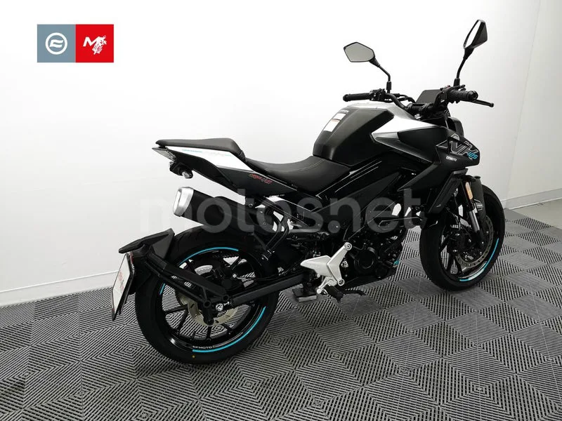 CFMOTO 125 NK - Vista 5