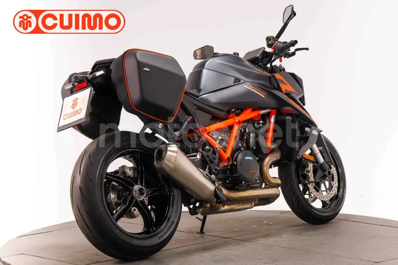 KTM 1390 Super Duke R - Vista 4