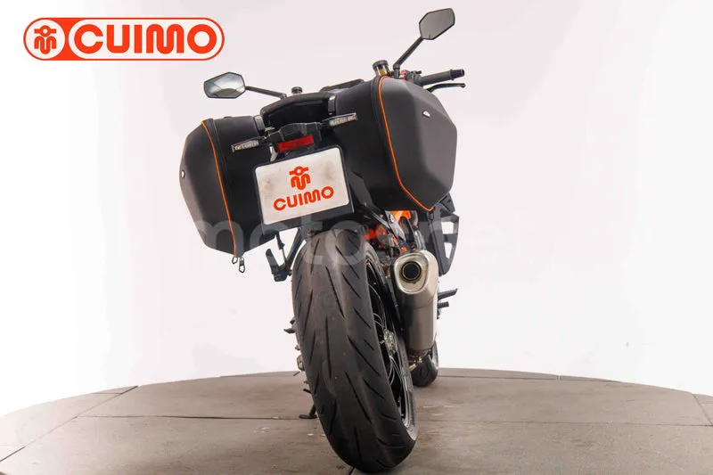 KTM 1390 Super Duke R - Vista 5