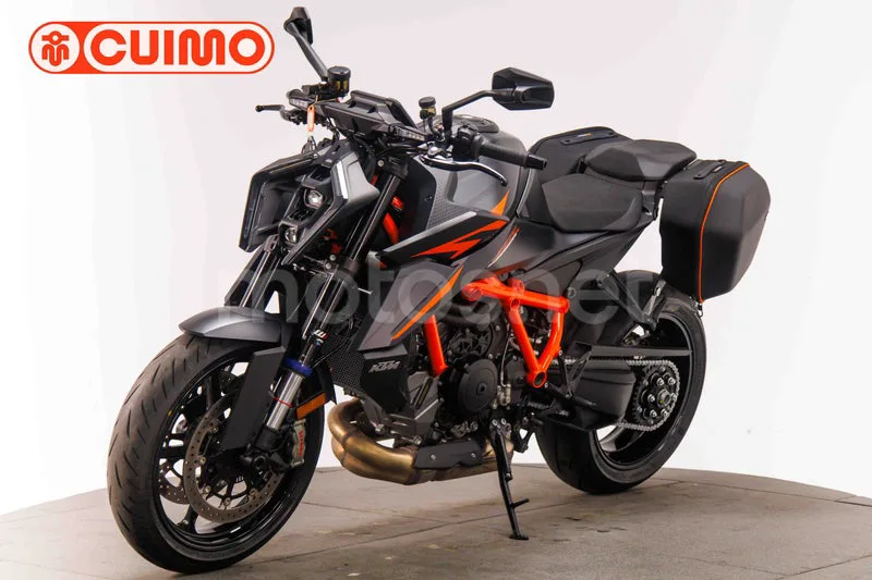 KTM 1390 Super Duke R - Vista 9