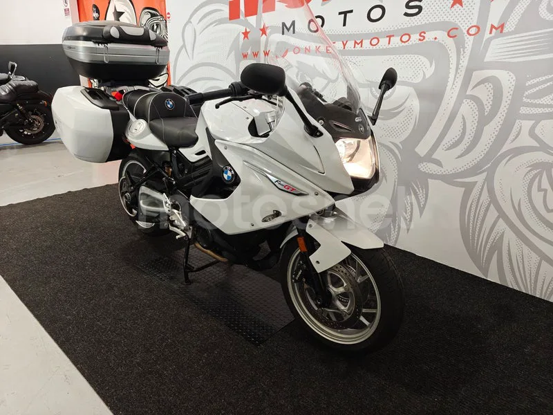BMW F 800 GT - Vista 3
