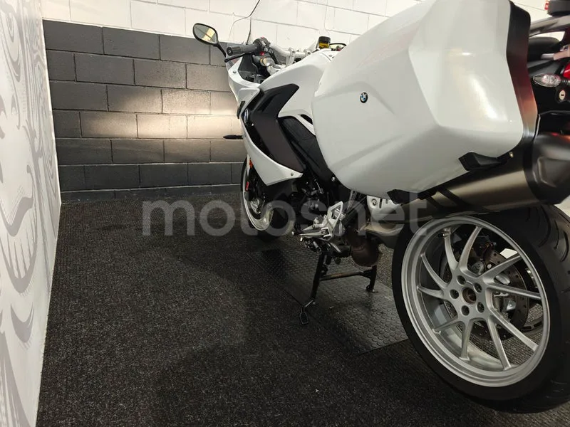 BMW F 800 GT - Vista 5