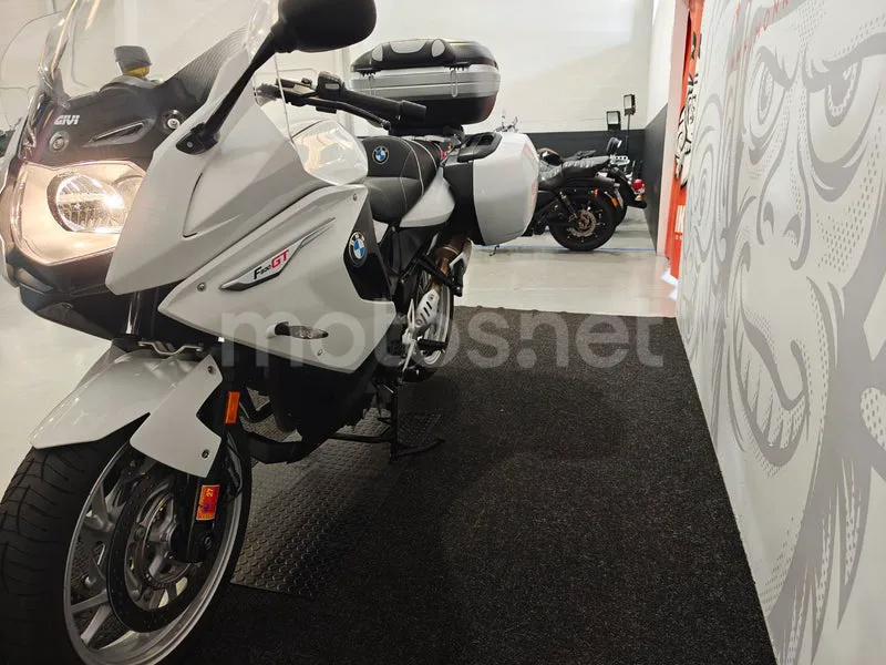 BMW F 800 GT - Vista 6
