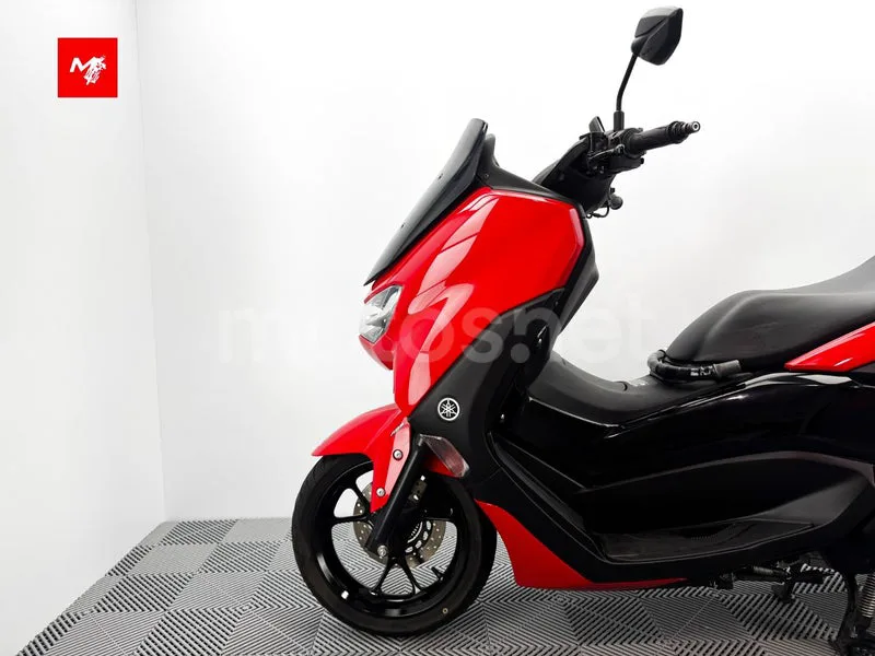 Yamaha NMAX - Vista 16