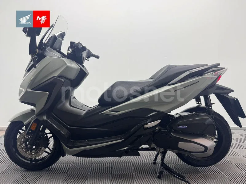 Honda Forza 125 - Vista 6