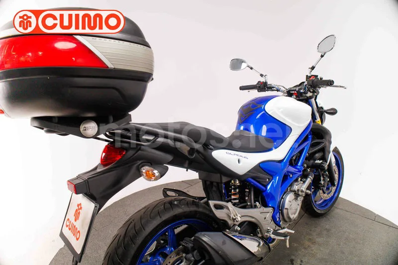 Suzuki Gladius 650 - Vista 16