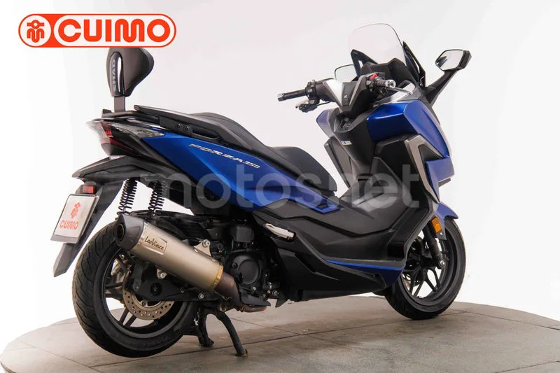 Honda Forza 350 - Vista 4
