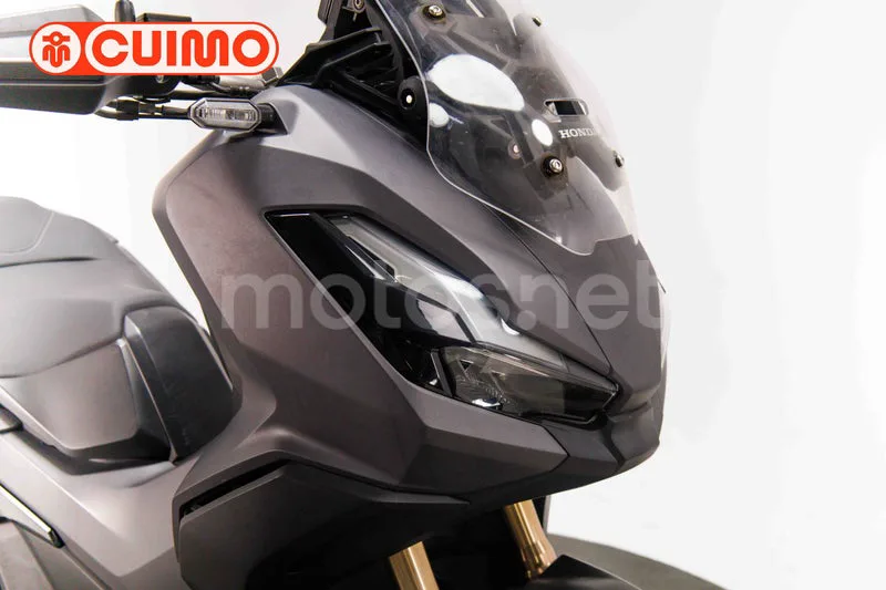 Honda ADV350 - Vista 11
