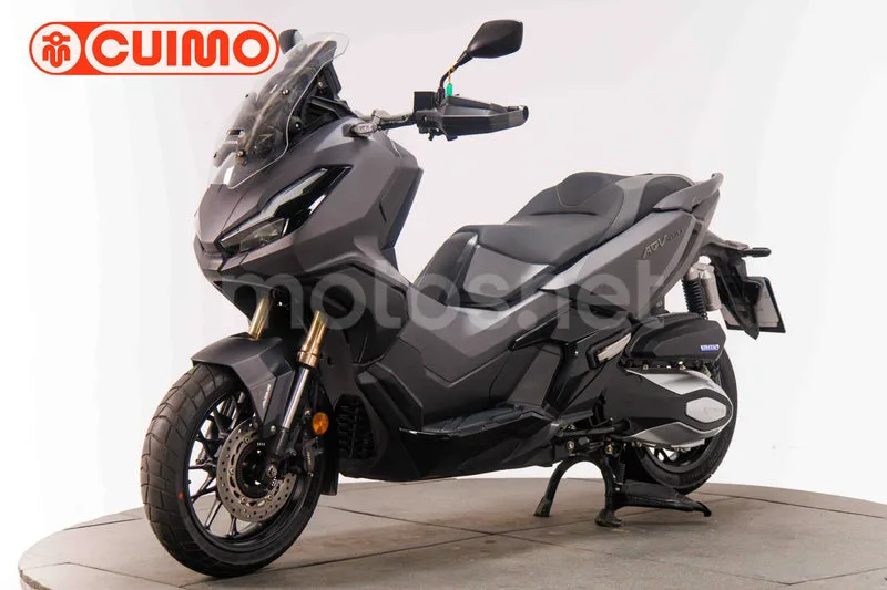 Honda ADV350 - Vista 9
