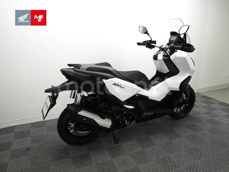 Honda ADV350 - Vista 24