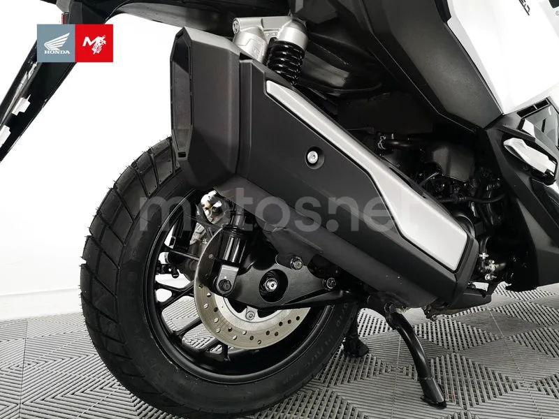 Honda ADV350 - Vista 30