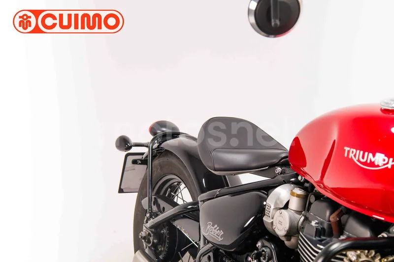 Triumph Bonneville Bobber - Vista 12