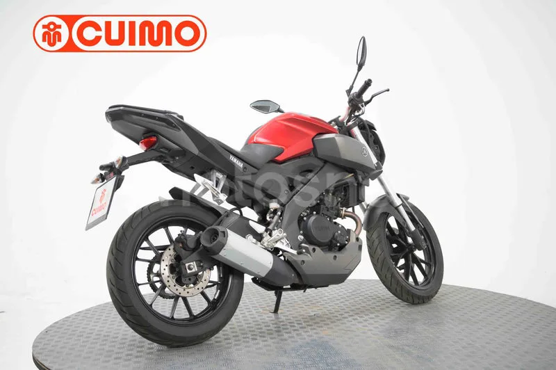 Yamaha MT-125 - Vista 7