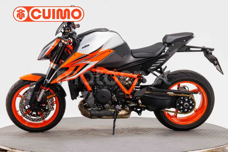 KTM 1290 Super Duke R - Vista 13