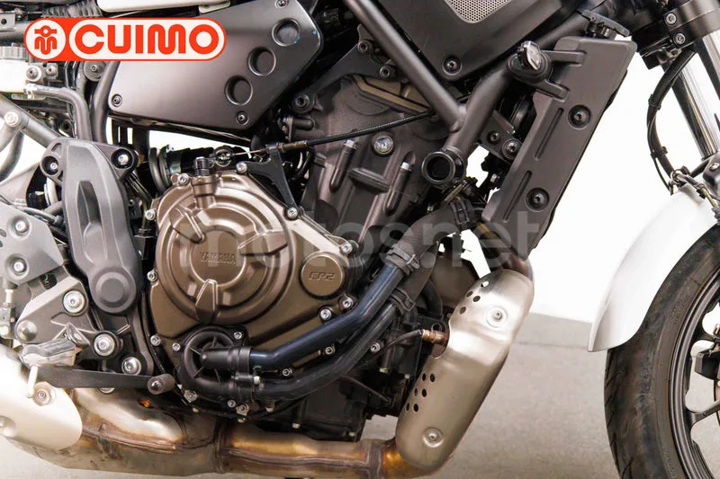 Yamaha XSR700 - Vista 13