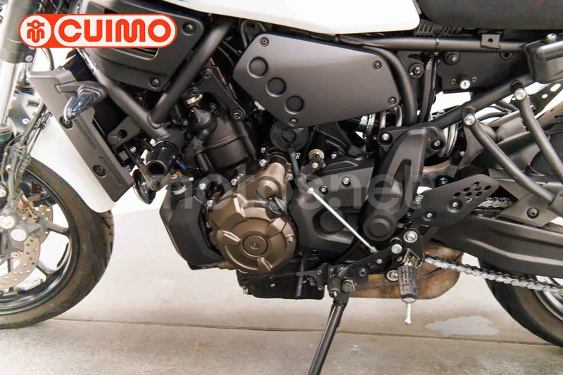 Yamaha XSR700 - Vista 19