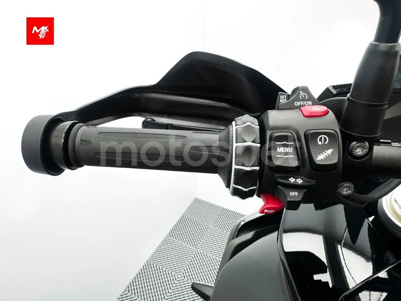 BMW S 1000 XR - Vista 9