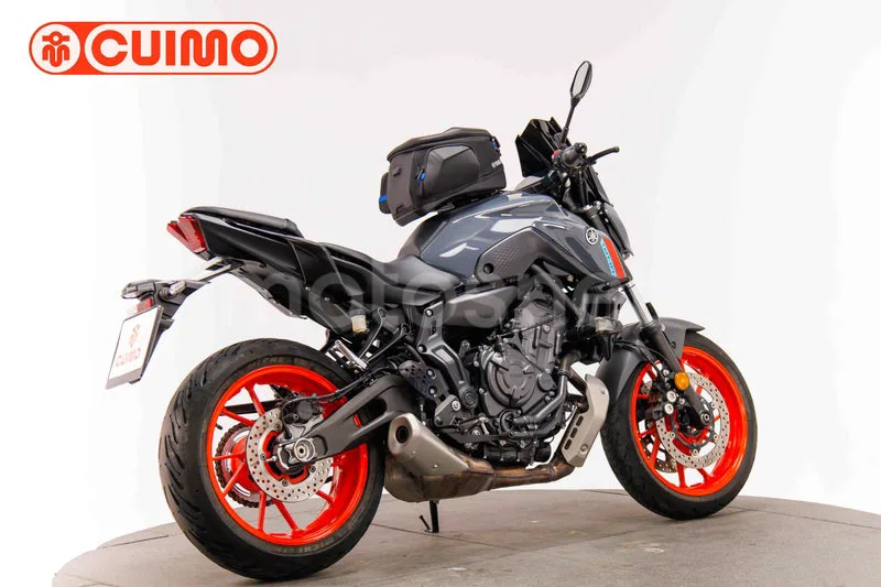Yamaha MT-07 - Vista 4
