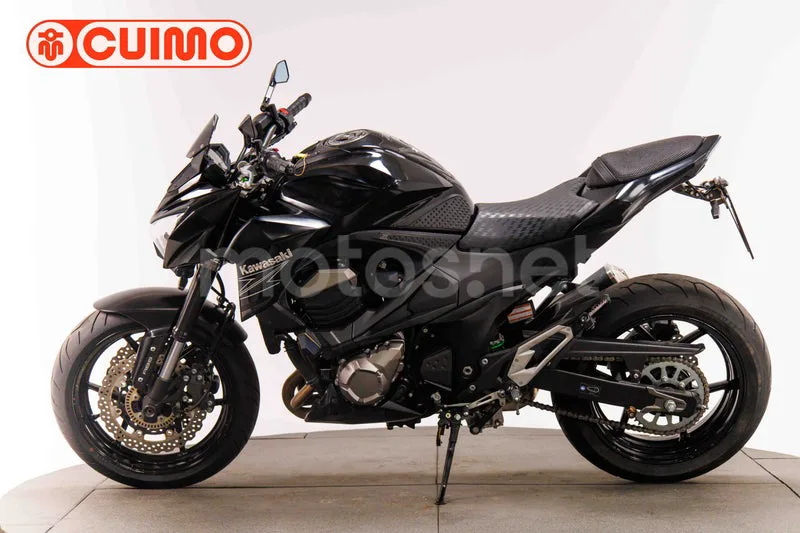 Kawasaki Z800 - Vista 8