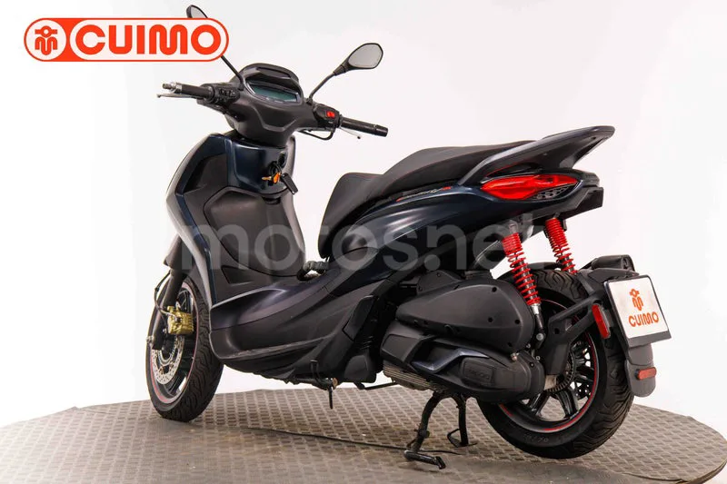 Piaggio Beverly 300 - Vista 6