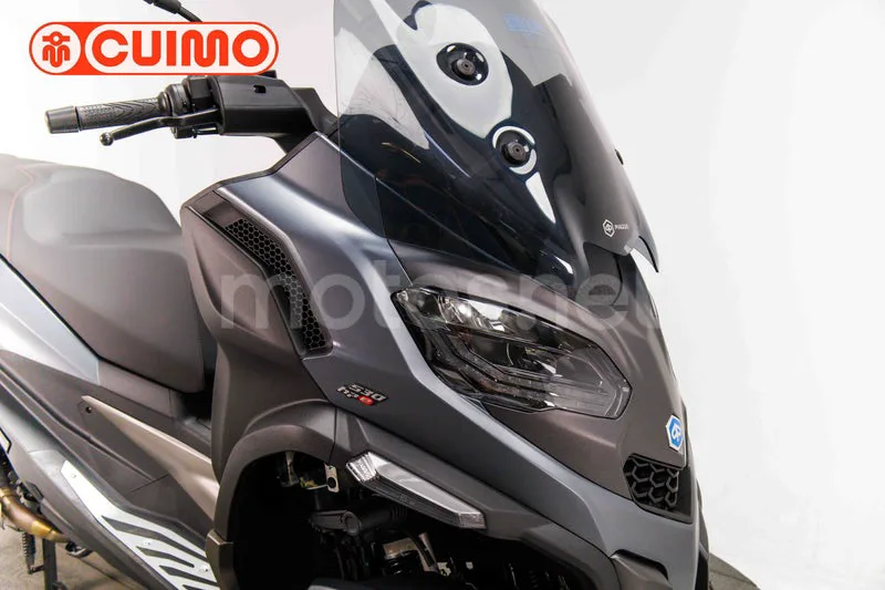 Piaggio MP3 530 Exclusive - Vista 11
